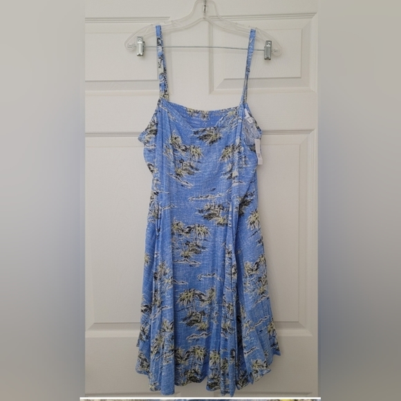 3 Brand New Gap Rayon Dresses - Picture 2 of 3